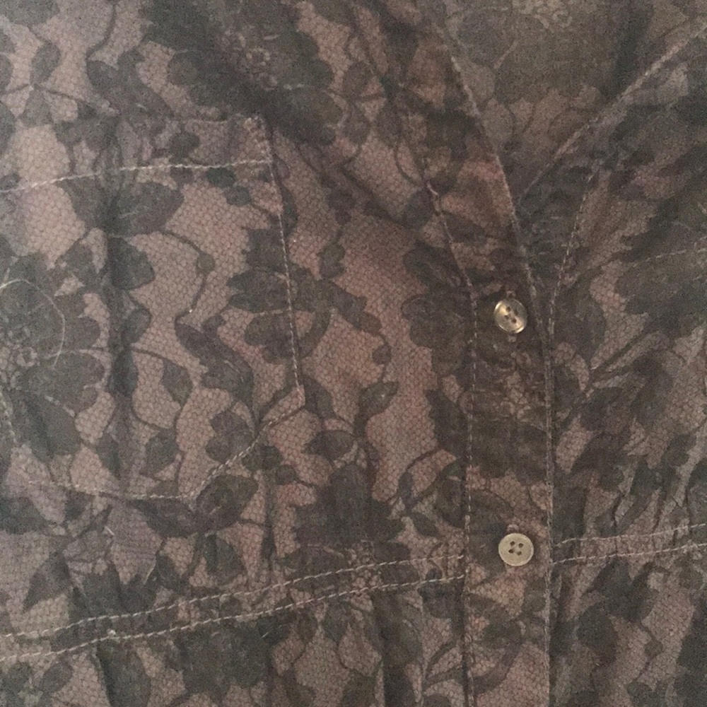 Express button down - Picture 3 of 3